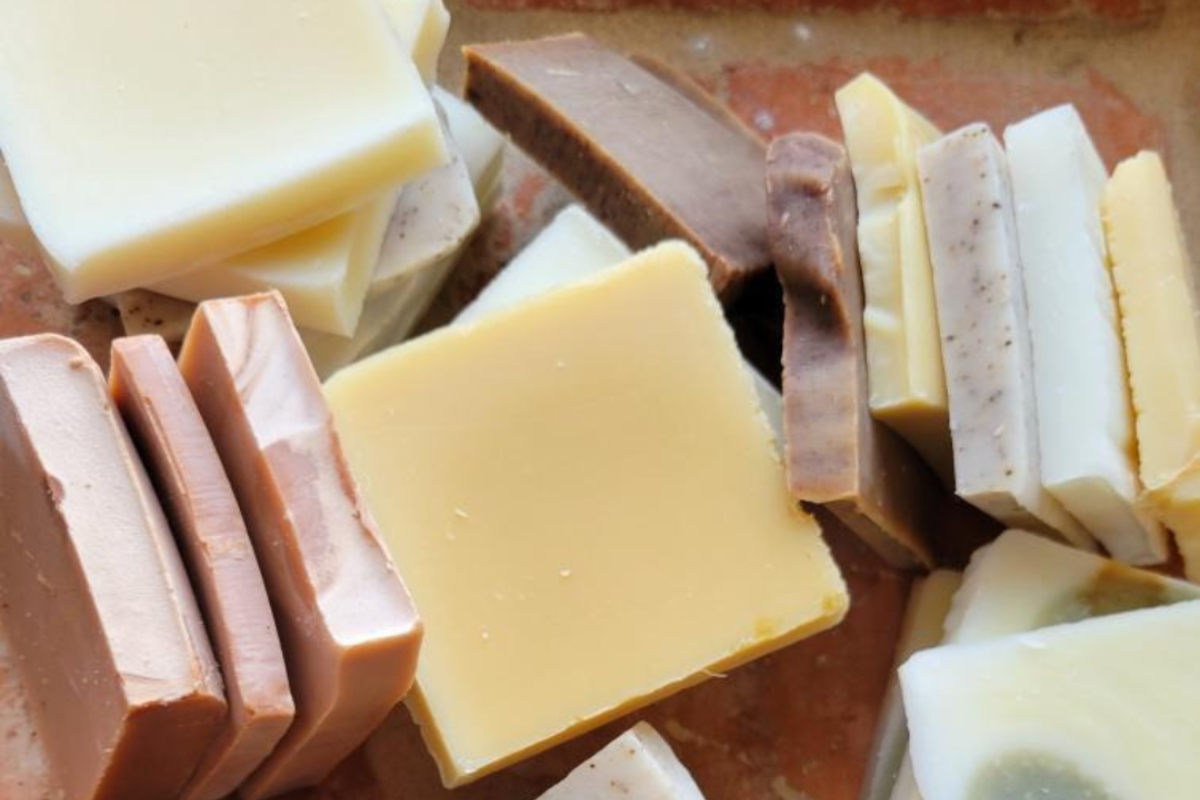 Savon de Marseille vs Savon à Froid : quelles différences pour votre peau ?