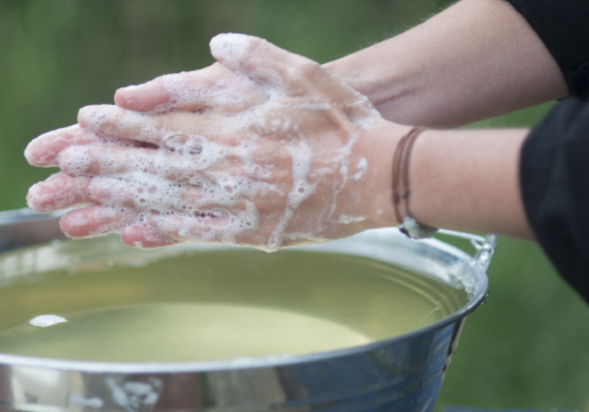Peau qui tiraille après la douche : pourquoi ce signal d’alarme ne doit pas être ignoré ?