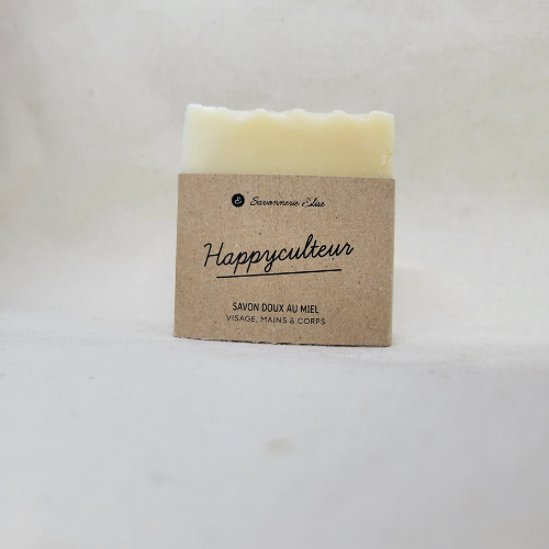 un savon pour toute la famille avec un miel biologique de montagne produit dans les alpes.