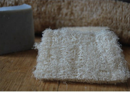 Massage drainant à la loofah pour stimuler la circulation sanguine et éliminer les cellules mortes naturellement